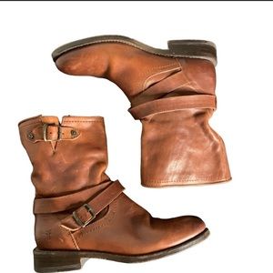 Frye Jayden Cross engineer genuine leather booties size 7✨